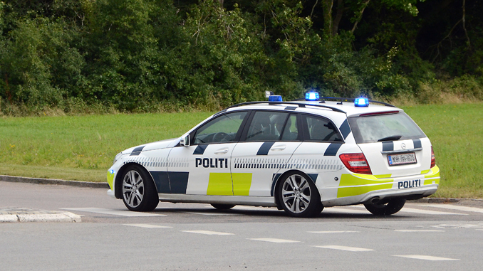 politi---patruljevogn-07